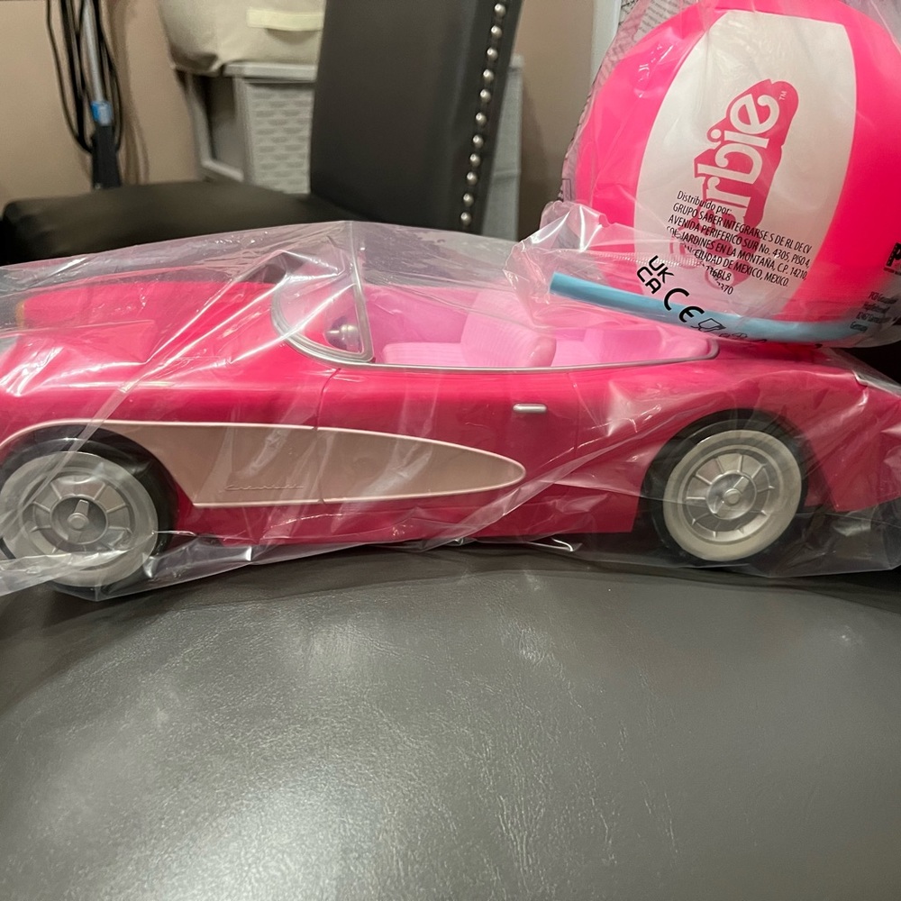 LIMITED EDITION - Barbie the Movie Popcorn Bucket w/Cup